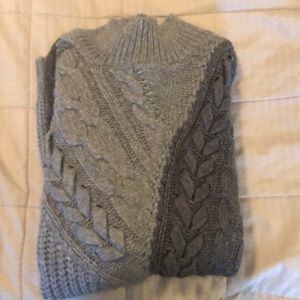 Simply Vera Wang Sweater